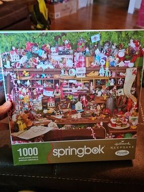💕Hallmark Springbrook Keepsake Ornament Box Art in Green and White Santas Desk
